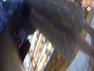 [偷拍] 超市#尾#*随狂拍！年轻美女%[裙底春光全泄露海报